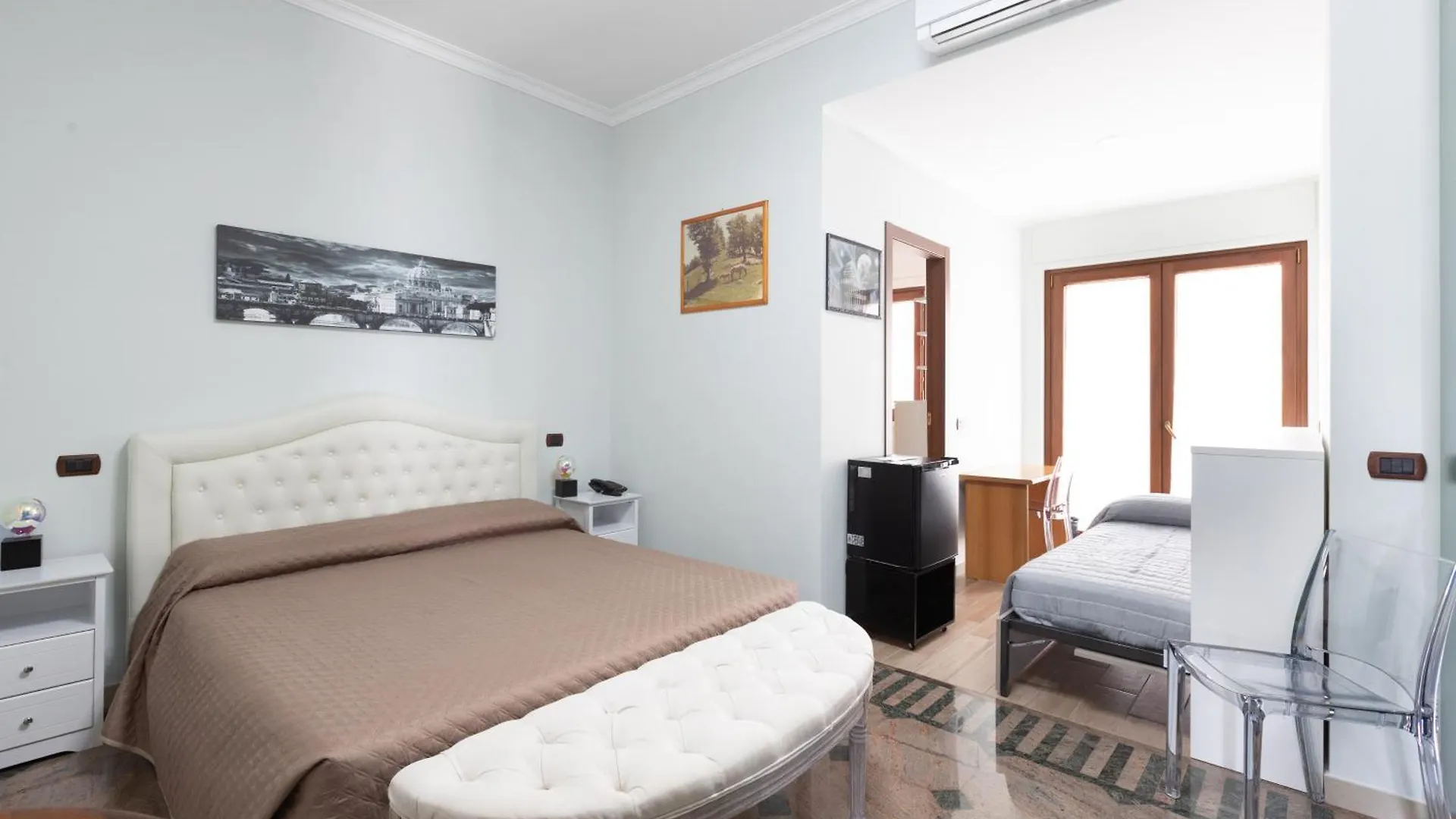Guest house Castelbarco House B Hotel Rome