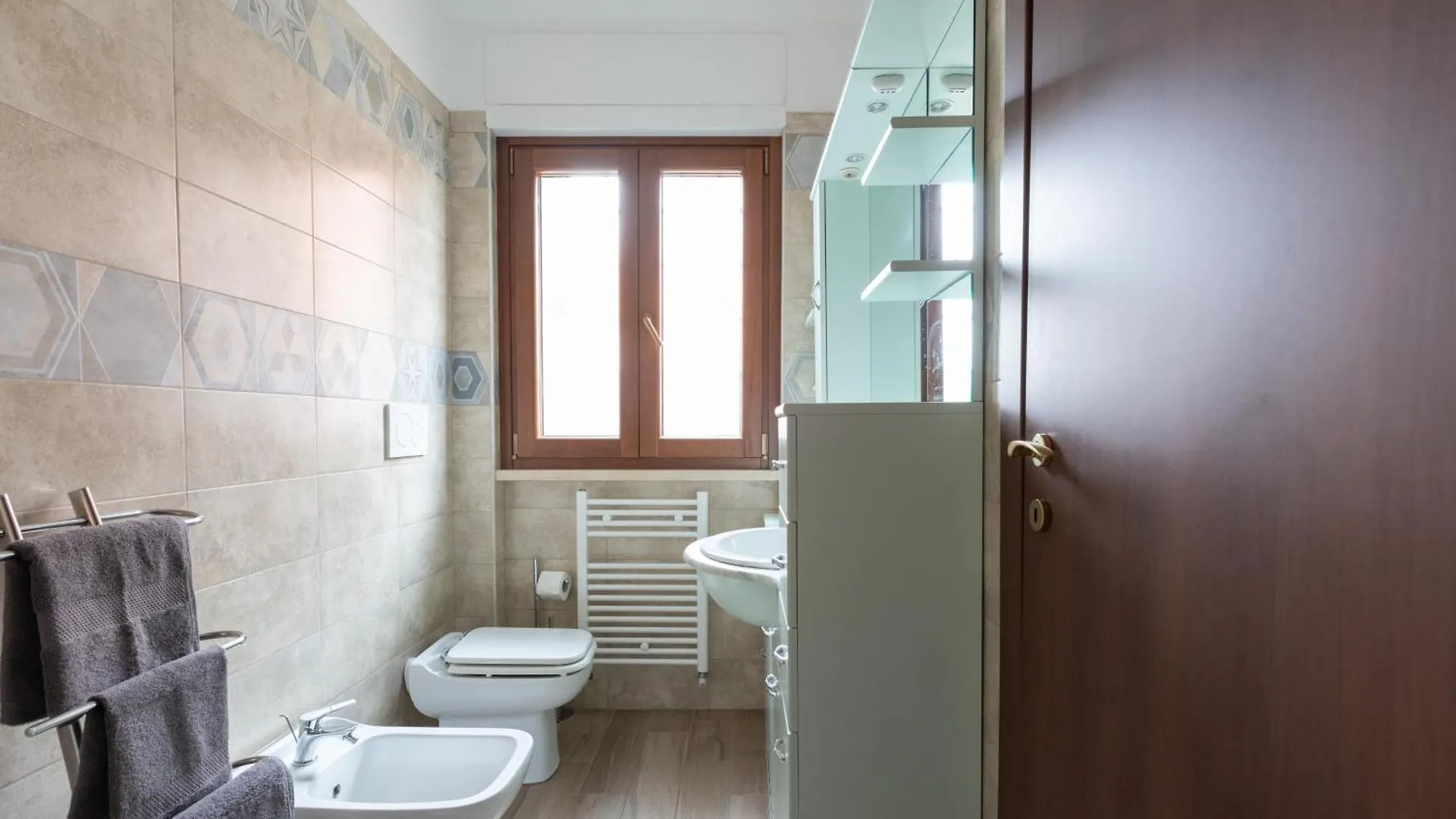 Guest house Castelbarco House B Hotel Rome Italy