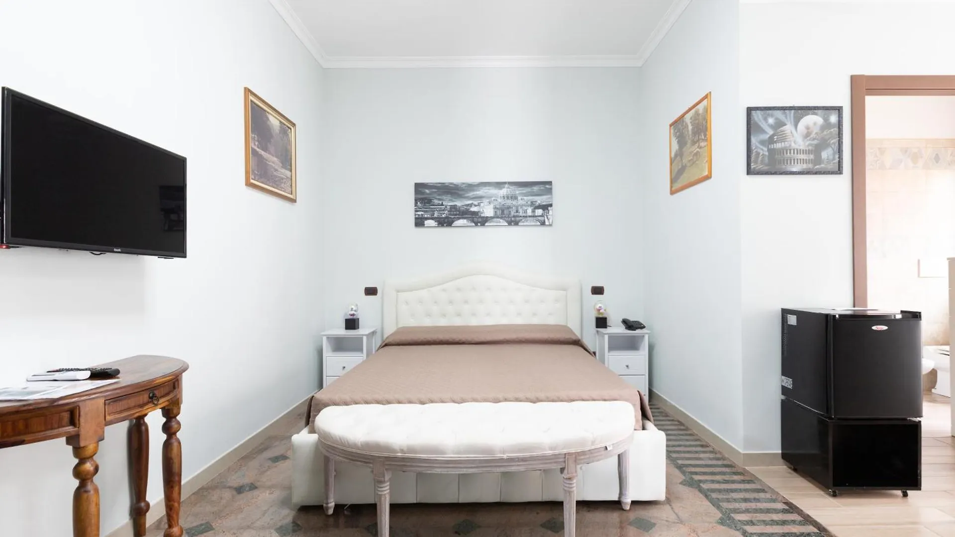 Castelbarco House B Otel Roma 0*,  İtalya