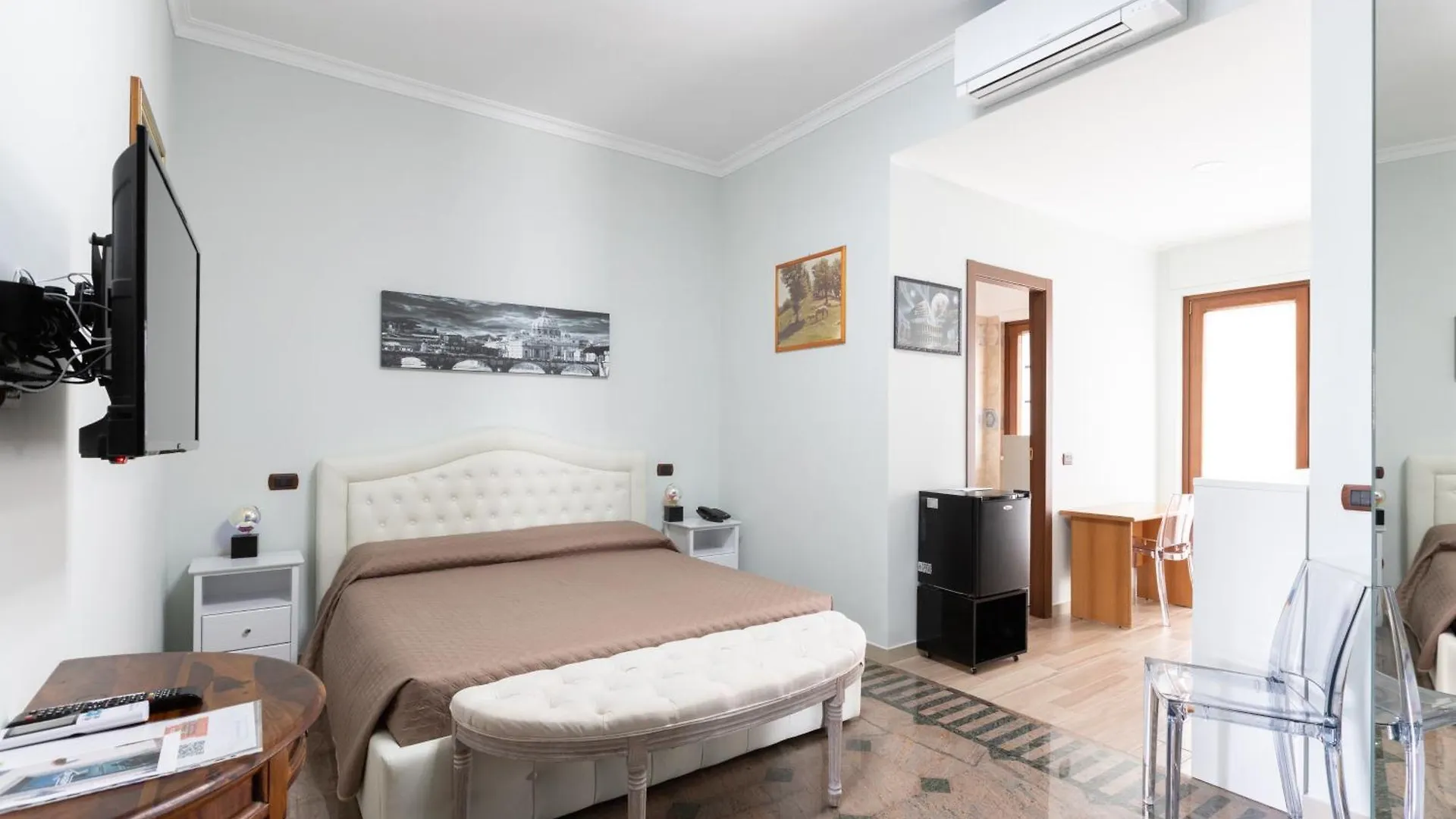 Konukevi Castelbarco House B Otel Roma