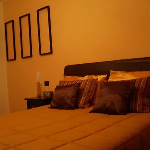https://bb-le-cornici-colorate.lecce-hotels.com