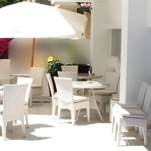 https://hotel-loretta.emilia-romagnahotels.net